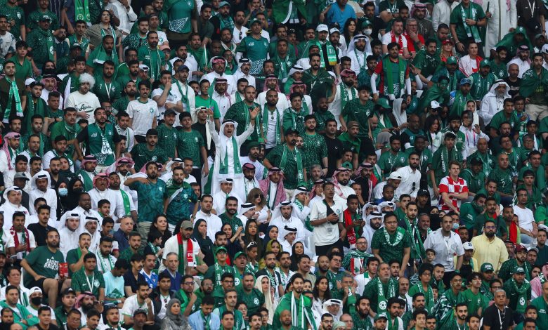 بالفيديو: جماهير السعودية للاعبي الأخضر: «هاتوا المكسيكي»