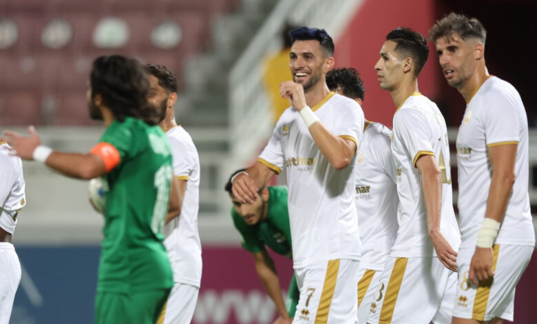 قطر يفوز على الأهلي 2-0 ويقترب من المربع الذهبي