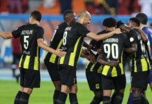 الاتحاد يفوز على الفتح 2-1 ويستعيد صدارة الدوري السعودي