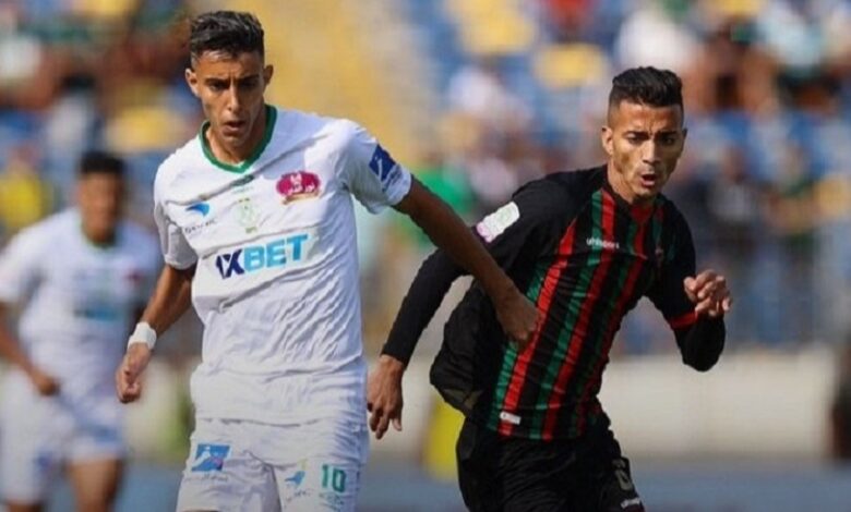 الرجاء والجيش الملكي يتعادلان 2-2 في قمة الدوري المغربي