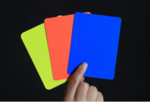 «فيفا» يتجه للعمل بالبطاقات الزرقاء في المباريات.. الطرد 10 دقائق