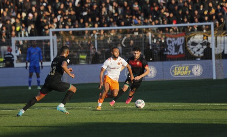 الجيش الملكي يحسم قمة نهضة بركان 2-1 ويعزز صدارة الدوري المغربي