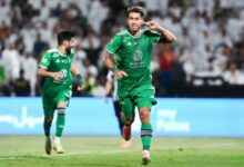 الأهلي يحول تأخره إلى فوز مستحق على الشباب 2-1